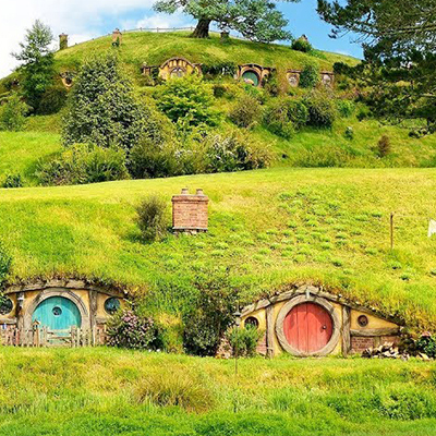 Hobbiton Movie Set